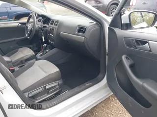 2017 Volkswagen Jetta S с VIN 3VW2B7AJ3HM384428, выставлен на аукционе IAAI как лот 41942676 с пробегом 57 167 миль миль и . История ставок и продаж доступна на DreamBid. Изображение 5.