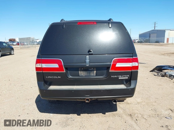 2012 Lincoln Navigator z VIN 5LMJJ2J56CEL07597, wystawiony jako IAAI lot #41732470 z przebiegiem 189 141 mil mil oraz . Historia ofert i sprzedaży dostępna na DreamBid. Obrazek 17.