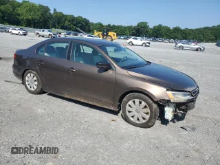 2015 Volkswagen Jetta S z VIN 3VW1K7AJ0FM285624, wystawiony jako Copart lot #62744225 z przebiegiem 96 183 mil mil oraz Czysty tytuł • Clean title. Historia ofert i sprzedaży dostępna na DreamBid. Obrazek 4.