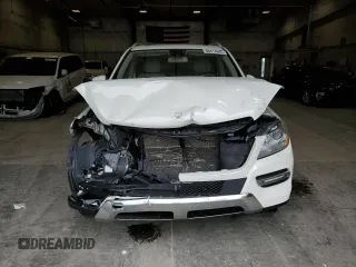 2013 Mercedes-Benz M 350 с VIN 4JGDA5HB6DA105896, выставлен на аукционе Copart как лот 60414945 с пробегом 131 495 миль миль и На запчасти • Non repairable. История ставок и продаж доступна на DreamBid. Изображение 5.