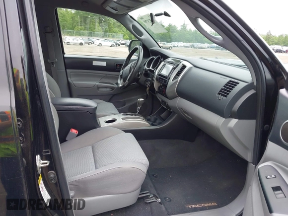 2015 Toyota Tacoma с VIN 3TMLU4EN2FM202275, выставлен на аукционе IAAI как лот 42523799 с пробегом 76 170 миль миль и . История ставок и продаж доступна на DreamBid. Изображение 5.