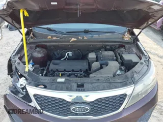 2012 Kia Sorento LX z VIN 5XYKT3A15CG203294, wystawiony jako IAAI lot #41339207 z przebiegiem 122 141 mil mil oraz . Historia ofert i sprzedaży dostępna na DreamBid. Obrazek 9.