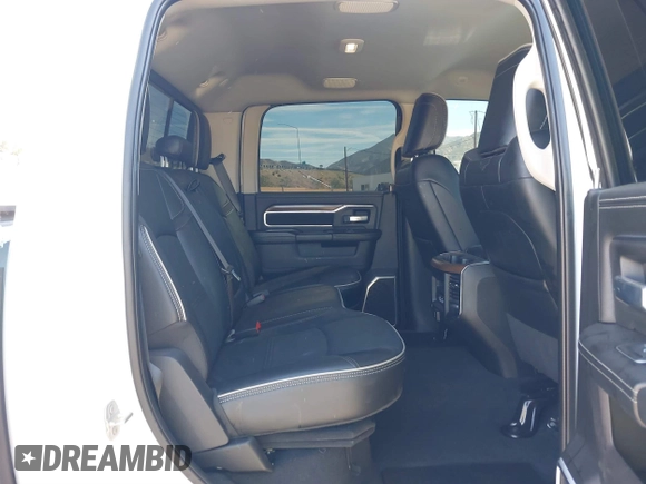 2024 Ram 2500 Laramie z VIN 3C6UR5FL2RG267971, wystawiony jako IAAI lot #41707239 z przebiegiem 22 898 mil mil oraz . Historia ofert i sprzedaży dostępna na DreamBid. Obrazek 8.