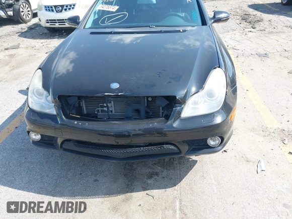 2009 Mercedes-Benz CLS 550 with VIN WDDDJ72X99A147500, listed as a IAAI auction lot 42171468 with 73,956 mi miles and . Bid and sale history available at DreamBid. Image 6.