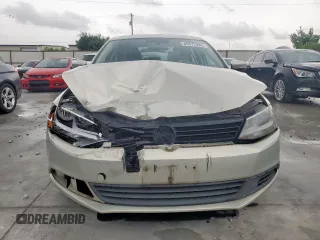 2011 Volkswagen Jetta SE with VIN 3VWDZ7AJ6BM366081, listed as a Copart auction lot 60572485 with 156,119 mi miles and Clean title. Bid and sale history available at DreamBid. Image 5.