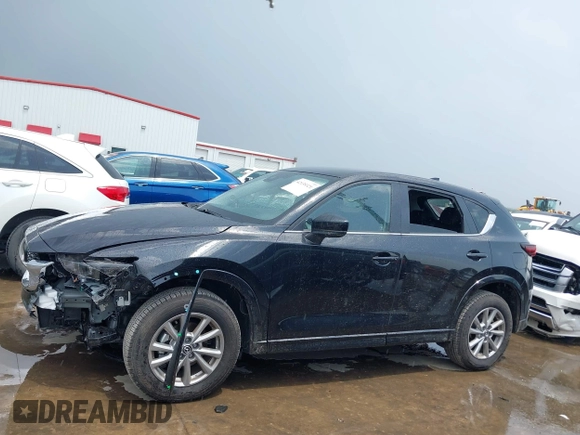2024 Mazda CX-5 S Select with VIN JM3KFBBL2R0532106, listed as a IAAI auction lot 42135321 with 1,545 mi miles and . Bid and sale history available at DreamBid. Image 14.