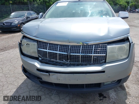 2007 Lincoln MKX with VIN 2LMDU68C77BJ15873, listed as a IAAI auction lot 42321790 with 293,869 mi miles and . Bid and sale history available at DreamBid. Image 10.