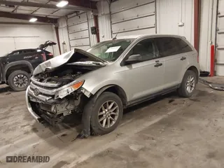 2013 Ford Edge SE with VIN 2FMDK3GC3DBB16709, listed as a IAAI auction lot 41616984 with 206,275 mi miles. Bid and sale history available at carsss.com. Image 2.