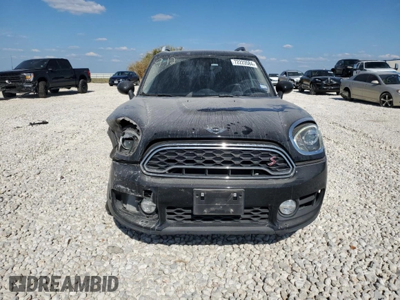 2018 MINI Countryman Cooper S with VIN WMZYT3C35J3E93209, listed as a Copart auction lot 72223584 with 88,070 mi miles and Salvage Title. Bid and sale history available at carsss.com. Image 5.