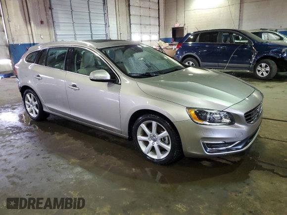 2016 Volvo V60 T5 Drive-E Platinum z VIN YV140MEM0G1307395, wystawiony jako Copart lot #51317415 z przebiegiem 131 703 mil mil oraz Czysty tytuł • Clean title. Historia ofert i sprzedaży dostępna na DreamBid. Obrazek 4.