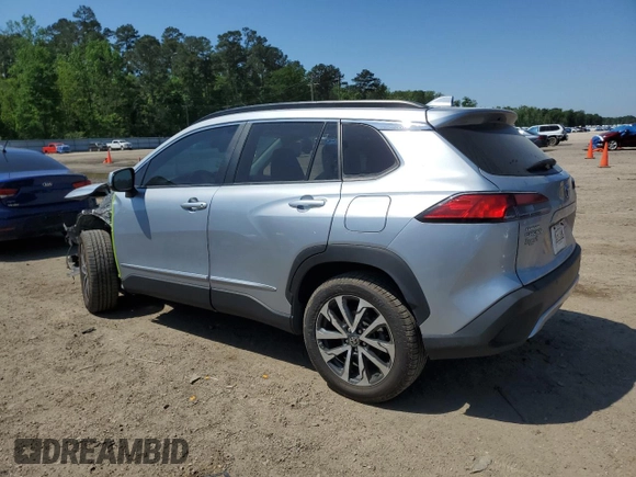 2022 Toyota Corolla Cross XLE с VIN 7MUDAABGXNV006090, выставлен на аукционе Copart как лот 52609245 с пробегом 84 505 миль миль и Списание • Salvage title. История ставок и продаж доступна на DreamBid. Изображение 2.