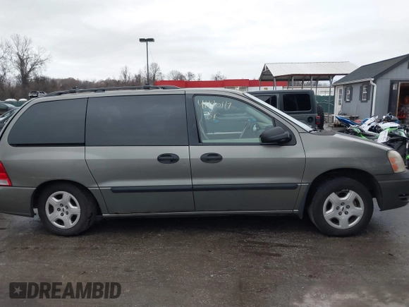 2005 Ford Freestar SE z VIN 2FMZA51625BA54311, wystawiony jako IAAI lot #41120117 z przebiegiem 139 647 mil mil oraz . Historia ofert i sprzedaży dostępna na DreamBid. Obrazek 14.