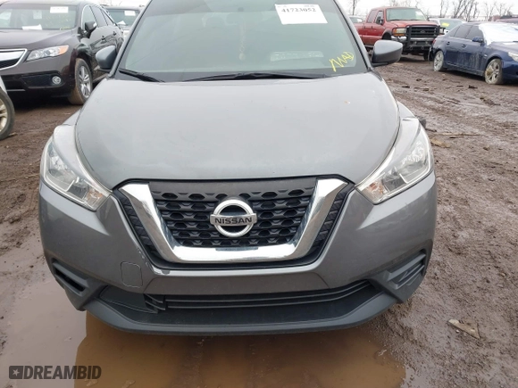 2018 Nissan Kicks SV with VIN 3N1CP5CU9JL541141, listed as a IAAI auction lot 41723052 with 164,461 mi miles. Bid and sale history available at carsss.com. Image 13.