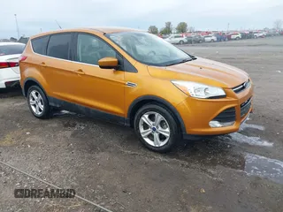 2016 Ford Escape SE with VIN 1FMCU0GX3GUB75572, listed as a IAAI auction lot 41869920 with 154,586 mi miles and . Bid and sale history available at carsss.com. Image 1.