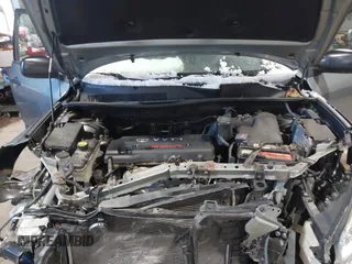 2007 Toyota RAV4 with VIN JTMBD33V776024633, listed as a IAAI auction lot 41498252 with 101,607 mi miles. Bid and sale history available at carsss.com. Image 10.