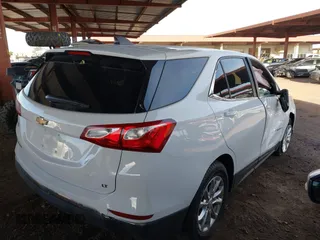 2021 Chevrolet Equinox LT with VIN 2GNAXKEV8M6108239, listed as a IAAI auction lot 41808204 with 92,752 mi miles. Bid and sale history available at carsss.com. Image 4.