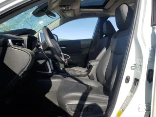 2023 Toyota Corolla Cross XLE z VIN 7MUDAAAG9PV055009, wystawiony jako Copart lot #53021105 z przebiegiem 14 766 mil mil oraz Szkody całkowita. Historia ofert i sprzedaży dostępna na DreamBid. Obrazek 7.