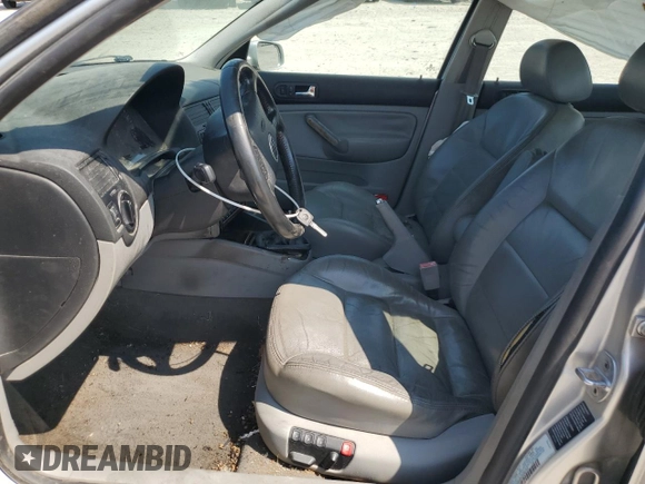 2001 Volkswagen Jetta с VIN 3VWTG69M41M180161, выставлен на аукционе Copart как лот 68853994 с пробегом Не указан миль и Списание • Salvage title. История ставок и продаж доступна на DreamBid. Изображение 7.