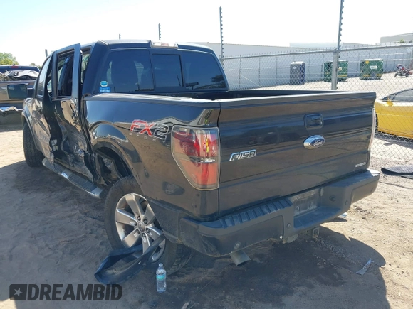 2012 Ford F-150 XL z VIN 1FTFW1CF5CFC54979, wystawiony jako IAAI lot #40474929 z przebiegiem 190 736 mil mil oraz . Historia ofert i sprzedaży dostępna na DreamBid. Obrazek 3.