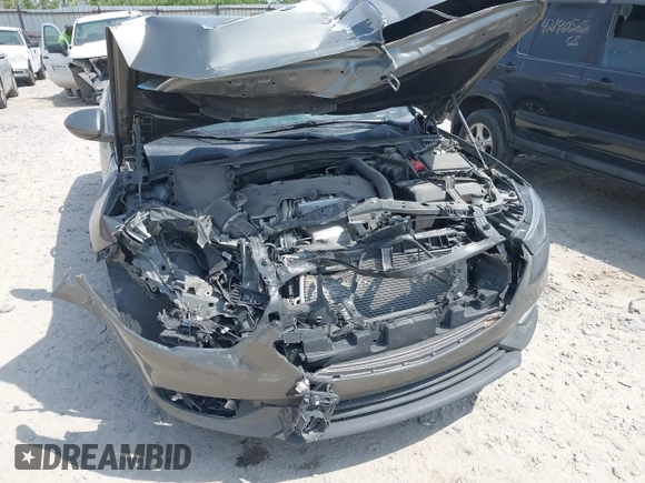 2019 Buick Regal Preferred with VIN W04GL6SX0K1031243, listed as a IAAI auction lot 42138640 with 69,540 mi miles and . Bid and sale history available at DreamBid. Image 6.