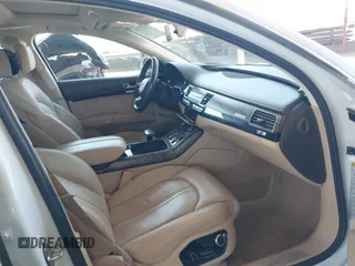 2015 Audi A8 3.0T z VIN WAU3GAFD8FN019722, wystawiony jako IAAI lot #42292255 z przebiegiem 126 889 mil mil oraz . Historia ofert i sprzedaży dostępna na DreamBid. Obrazek 5.