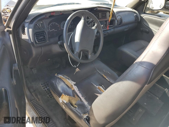 2001 Dodge 1500 z VIN 1B7HC16Y61S757908, wystawiony jako Copart lot #83604774 z przebiegiem 214 329 mil mil oraz Szkoda całkowita • Salvage title. Historia ofert i sprzedaży dostępna na DreamBid. Obrazek 8.