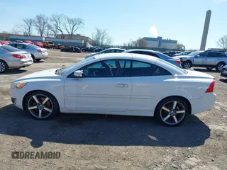 2013 Volvo C70 T5 с VIN YV1672MC2DJ137263, выставлен на аукционе IAAI как лот 41834316 с пробегом 26 337 миль миль и . История ставок и продаж доступна на DreamBid. Изображение 15.