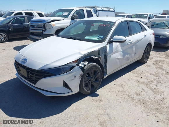 2021 Hyundai Elantra SEL with VIN 5NPLM4AG8MH013141, listed as a IAAI auction lot 41730217 with 75,651 mi miles. Bid and sale history available at carsss.com. Image 17.