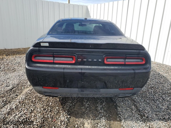 2018 Dodge Challenger SXT with VIN 2C3CDZAG0JH270218, listed as a Copart auction lot 71750154 with 144,278 mi miles and Clean Title. Bid and sale history available at carsss.com. Image 6.