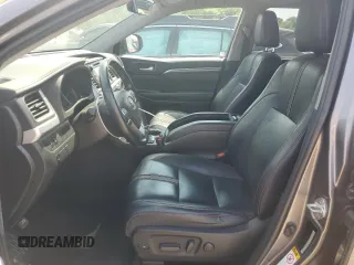 2019 Toyota Highlander SE with VIN 5TDJZRFH5KS602615, listed as a Copart auction lot 61910975 with 75,510 mi miles and Salvage title. Bid and sale history available at DreamBid. Image 7.