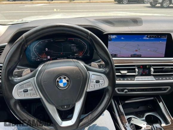 2019 BMW X7 xDrive50i z VIN 5UXCX4C55KLS38210, wystawiony jako Copart lot #59935315 z przebiegiem 126 853 mil mil oraz Czysty tytuł • Clean title. Historia ofert i sprzedaży dostępna na DreamBid. Obrazek 7.