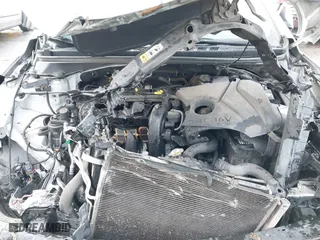 2014 Hyundai Elantra SE with VIN KMHDH4AE8EU170548, listed as a IAAI auction lot 41789097 with 196,055 mi miles. Bid and sale history available at carsss.com. Image 10.