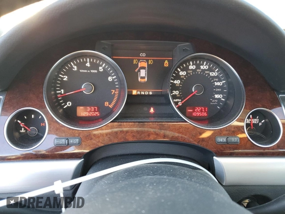 2010 Audi A8 with VIN WAURVAFA2AN008181, listed as a Copart auction lot 88643975 with 109,506 mi miles and Salvage title. Bid and sale history available at DreamBid. Image 9.