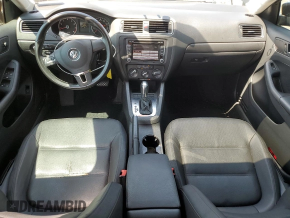 2012 Volkswagen Jetta SE с VIN 3VWDP7AJ3CM401893, выставлен на аукционе Copart как лот 61967975 с пробегом 169 606 миль миль и Списание • Salvage title. История ставок и продаж доступна на DreamBid. Изображение 8.