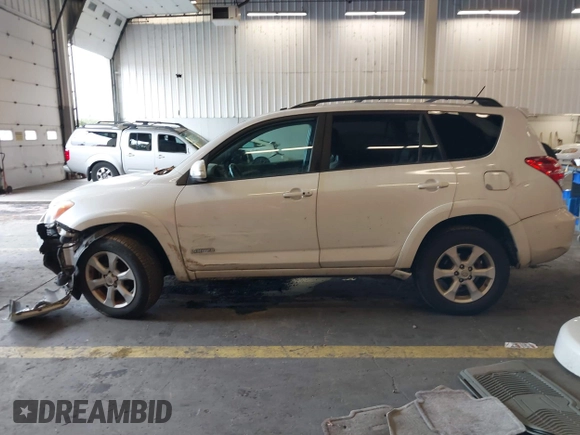 2010 Toyota RAV4 Ltd with VIN 2T3DF4DV6AW070189, listed as a IAAI auction lot 40824725 with 92,294 mi miles. Bid and sale history available at carsss.com. Image 15.