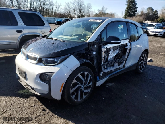 2017 BMW i3 with VIN WBY1Z6C37H7A39708, listed as a Copart auction lot 44430615 with 38,765 mi miles and Salvage Title. Bid and sale history available at carsss.com. Image 1.
