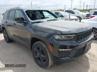 2024 Jeep Grand Cherokee Limited z VIN 1C4RJHBG9RC168955, wystawiony jako IAAI lot #42032904 z przebiegiem 7 496 mil mil oraz . Historia ofert i sprzedaży dostępna na DreamBid. Obrazek 1.