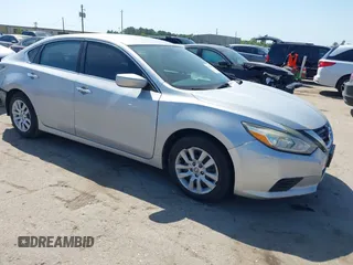 2016 Nissan Altima SR with VIN 1N4AL3AP2GC233935, listed as a IAAI auction lot 42010942 with 116,757 mi miles and . Bid and sale history available at carsss.com. Image 1.