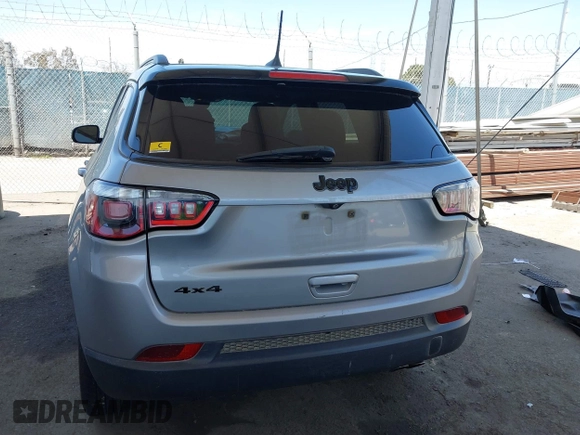 2019 Jeep Compass Latitude with VIN 3C4NJDBB4KT754484, listed as a IAAI auction lot 42324284 with 85,637 mi miles and . Bid and sale history available at DreamBid. Image 16.