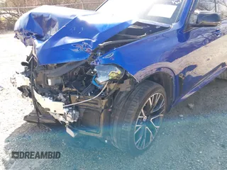 2022 BMW X5 M z VIN 5YMJU0C00N9M64484, wystawiony jako IAAI lot #41825141 z przebiegiem Nie podano mil oraz . Historia ofert i sprzedaży dostępna na DreamBid. Obrazek 12.