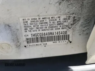 1998 Honda Accord LX z VIN 1HGCG5649WA145400, wystawiony jako Copart lot #56373105 z przebiegiem 319 020 mil mil oraz Szkoda całkowita • Salvage title. Historia ofert i sprzedaży dostępna na DreamBid. Obrazek 12.