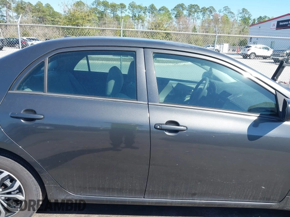 2010 Toyota Corolla with VIN 2T1BU4EE0AC371711, listed as a IAAI auction lot 41784869 with 82,999 mi miles. Bid and sale history available at carsss.com. Image 13.