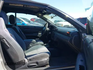 2005 Chrysler Sebring with VIN 1C3EL45RX5N502685, listed as a IAAI auction lot 41764508 with 161,690 mi miles and . Bid and sale history available at DreamBid. Image 5.