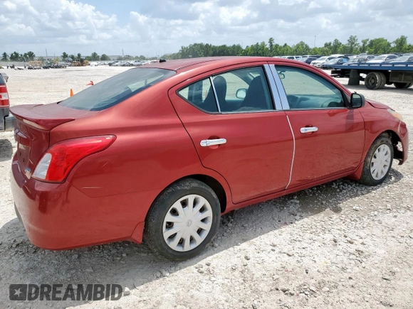 2015 Nissan Versa SV z VIN 3N1CN7AP9FL924261, wystawiony jako Copart lot #61920525 z przebiegiem 56 208 mil mil oraz Czysty tytuł • Clean title. Historia ofert i sprzedaży dostępna na DreamBid. Obrazek 3.