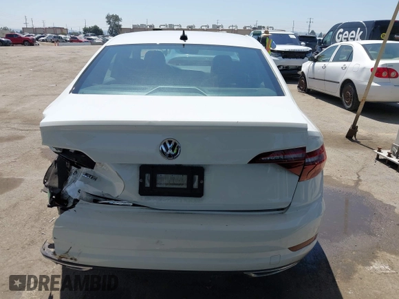 2020 Volkswagen Jetta S z VIN 3VWCB7BU8LM008555, wystawiony jako IAAI lot #41986229 z przebiegiem 54 251 mil mil oraz . Historia ofert i sprzedaży dostępna na DreamBid. Obrazek 16.