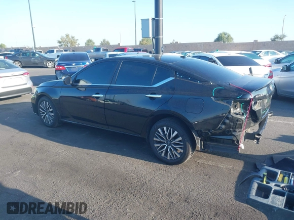 2024 Nissan Altima SV z VIN 1N4BL4DV9RN425445, wystawiony jako IAAI lot #42141167 z przebiegiem 15 730 mil mil oraz . Historia ofert i sprzedaży dostępna na DreamBid. Obrazek 15.