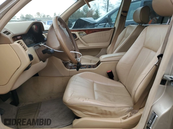 2001 Mercedes-Benz E-Class AWD with VIN WDBJF82J31X054634, listed as a Copart auction lot 81686174 with 139,746 mi miles and Salvage Title. Bid and sale history available at carsss.com. Image 7.