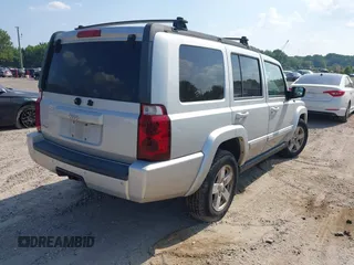 2006 Jeep Commander z VIN 1J8HG48K76C337700, wystawiony jako IAAI lot #42869420 z przebiegiem 193 609 mil mil oraz . Historia ofert i sprzedaży dostępna na DreamBid. Obrazek 4.