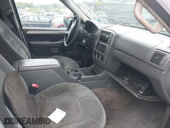 2003 Ford Explorer XLT с VIN 1FMZU73K43UB93814, выставлен на аукционе IAAI как лот 42462739 с пробегом Не указан миль и . История ставок и продаж доступна на DreamBid. Изображение 5.