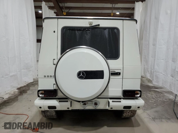2011 Mercedes-Benz G-Class G 550 with VIN WDCYC3HF4BX191723, listed as a Copart auction lot 75318424 with 71,685 mi miles and Clean Title. Bid and sale history available at carsss.com. Image 6.